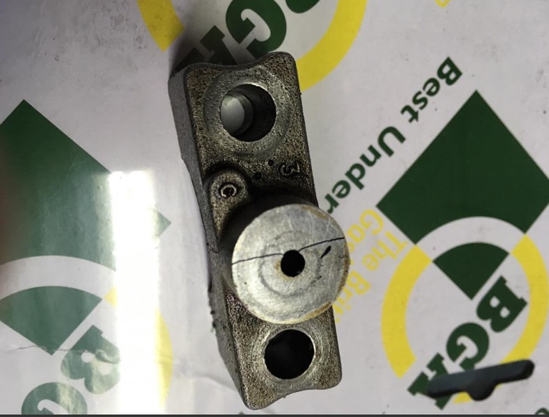 Бугель распредвала средний Fiat Doblo 2007 р.  1.4 л бензин Львів