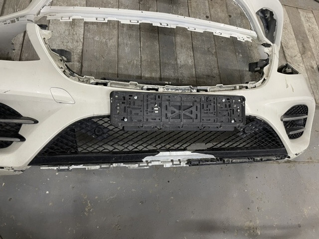 Решетка бампера А2228857100   Mercedes S-Class