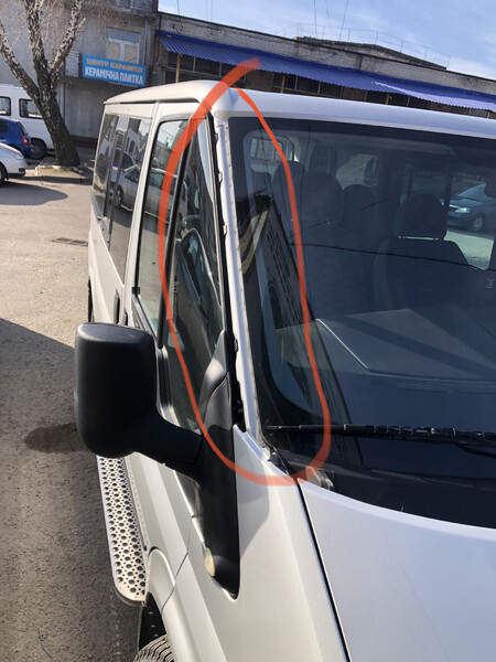 Молдинг Ford Transit 2011 г.  2.0 л дизель Ровно