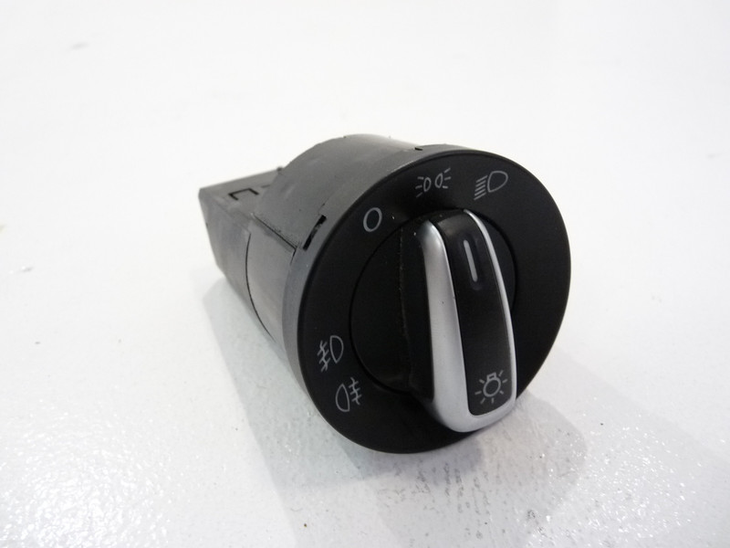 Перемикач світла фар 6R0941531   Volkswagen Jetta