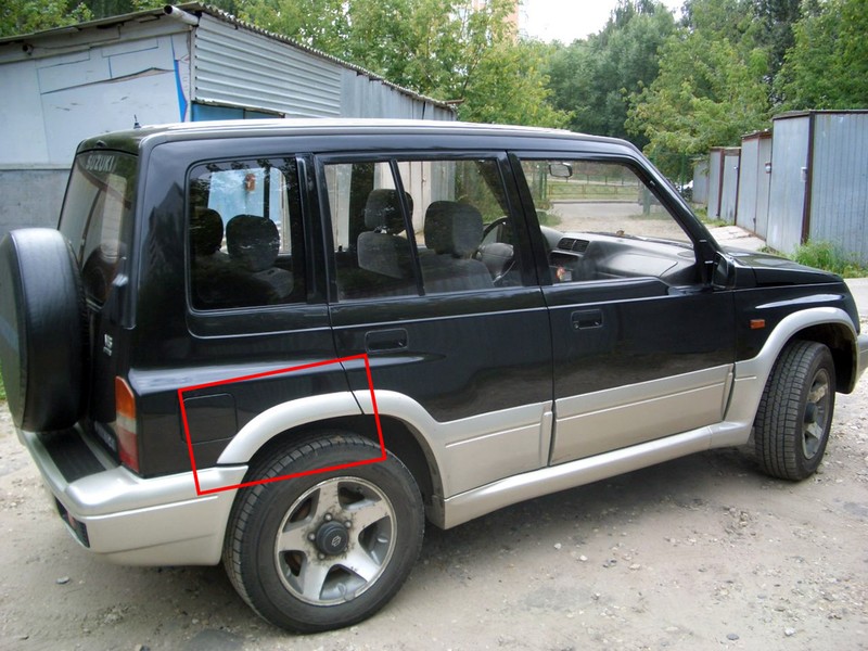 Накладка арки задней правой Suzuki Vitara  1998 2.0 Дизель Хмельницкий