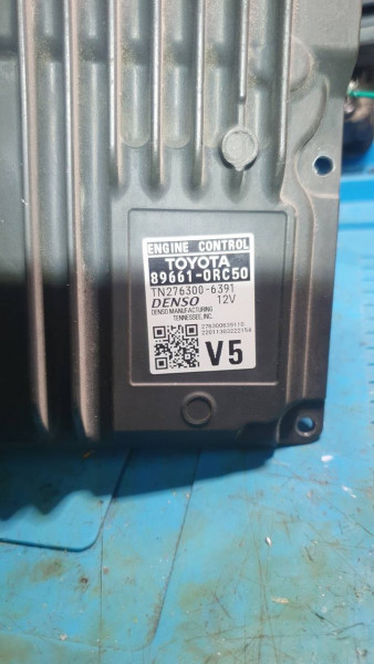 Электронный блок управления двигателем 896610RC50   Toyota RAV4
