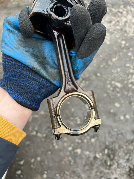 Шатуны Ford C-Max универсал 2011 г.  1.6 л бензин Рожище