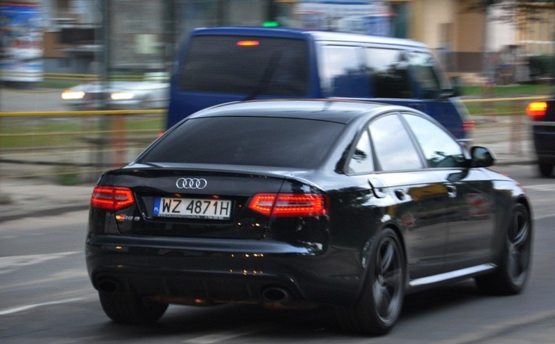 Фонарь наружный левый Audi A6 C6  2010 3.0 Бензин Киев