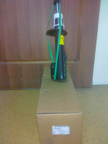 Амортизатор задний правый Chevrolet Lacetti  2007 универсал 1.6 Бензин Киев