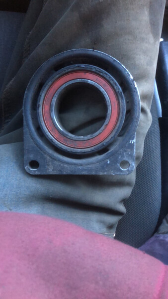 Подвесной подшипник полуоси с корпусом Ford Courier  1997 1.8 Дизель Запорожье