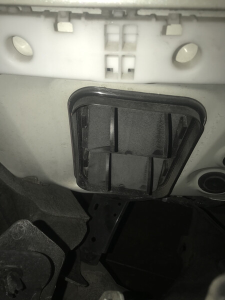 Решетка вентиляционная задняя правая (в задней части) воздуходув Nissan Rogue SV 2017 2.5 Бензин 