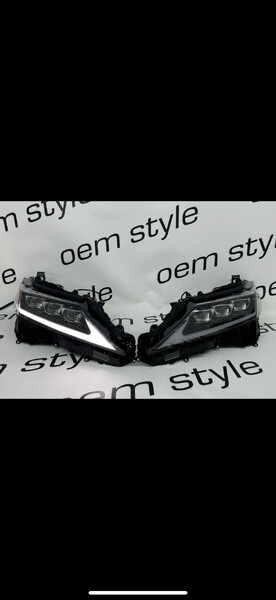 Фари передні Toyota Camry 70  2018 2.5 Бензин Дніпро