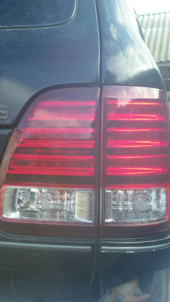 Стопы Lexus LX 2006 г.  4.7 л бензин Одесса