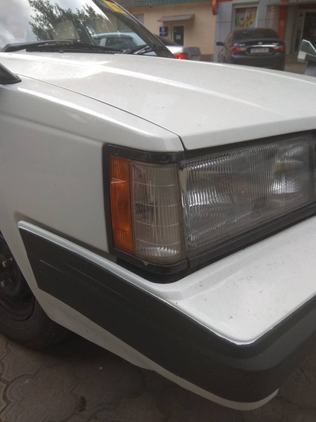 Покажчик повороту лівий Toyota Corona хетчбек 1984 р.  1.8 л бензин Кривий Ріг