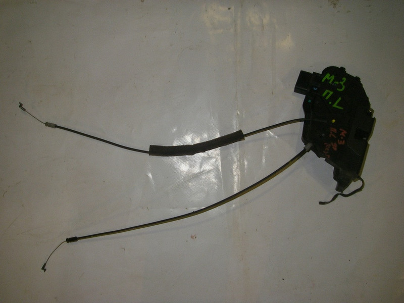 Замок передніх дверей BP4K59310B   Mazda 3