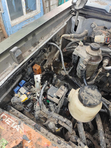 Блок запобіжників Nissan Navara  2003 2.5 Дизель Семенівка