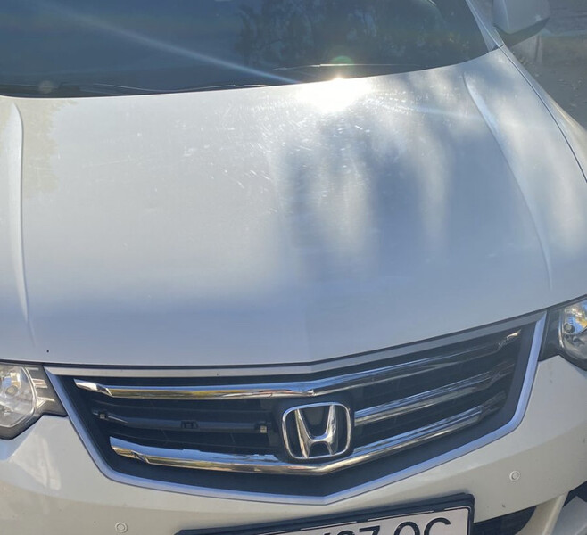 Молдинг на решетку радиатора Honda Accord 8  2010 2.4 Бензин Рени