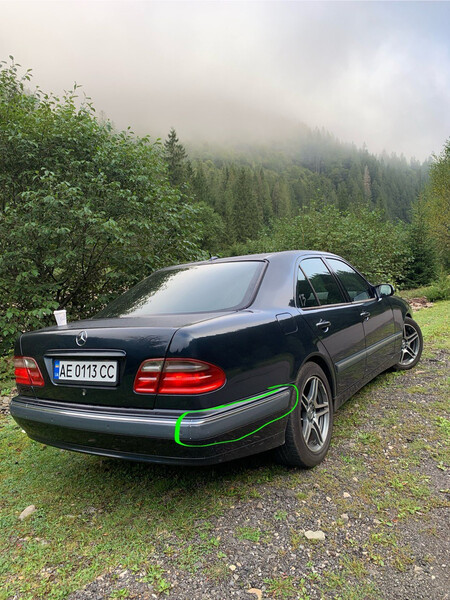 Молдинг Mercedes E-Class 2000 г.  Каменское