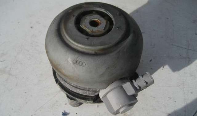 Подушка двигателя R з датчиком Audi A8 D2 2000 г.  4.2 л бензин Хмельницкий