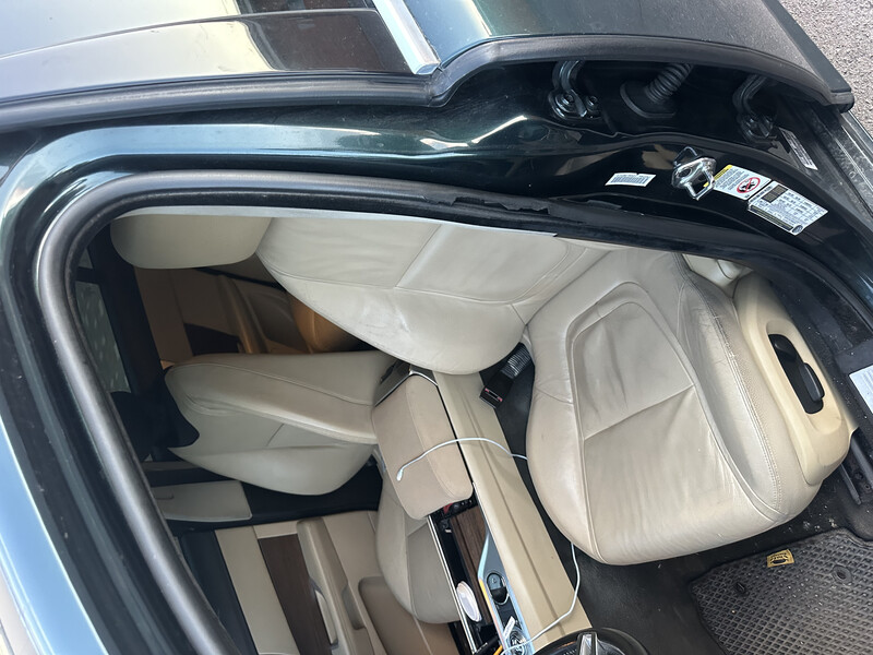 Резинка в дверь Jaguar XF  2014 2.0 Бензин 