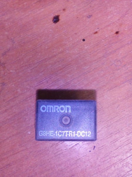 Реле Omron G8HE-1C7T-R1-DC12 Dodge Caliber  2009 хэтчбек 2.0 Бензин Славутич