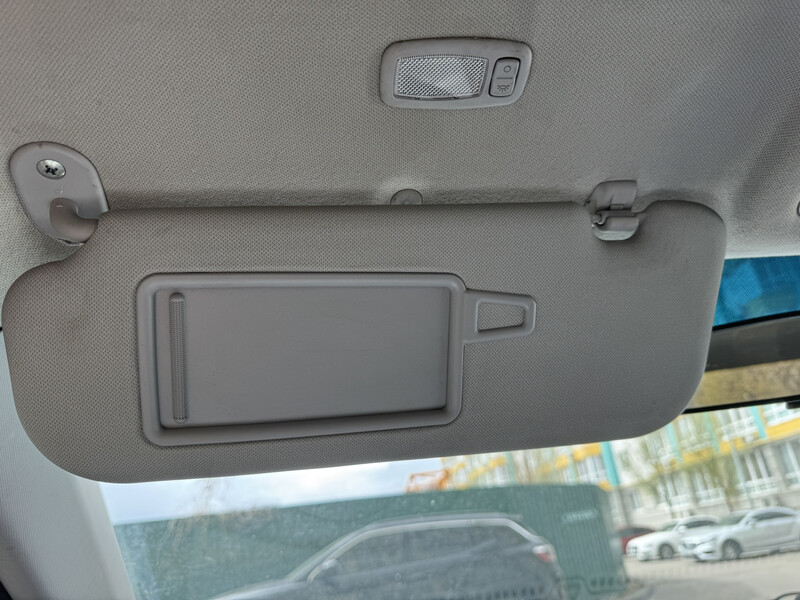 Козирок сонцезахистний Hyundai Elantra MD  2014 1.6 Бензин Киев