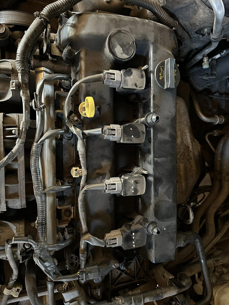 Крышка головки блока цилиндров Mazda 6  2005 2.8 Дизель Черняхов