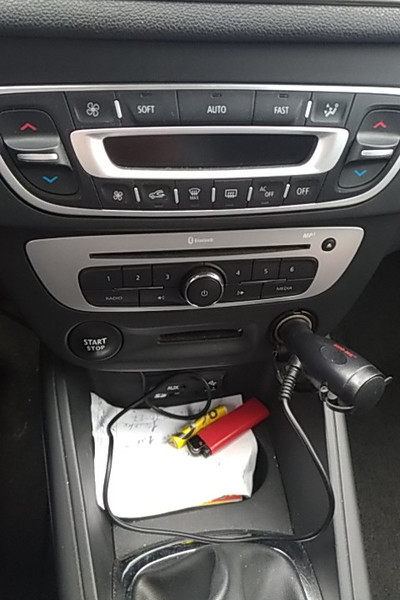 Дисплей мотнитор магнитола стандарт комплект в сборе Renault Megane 3  2014 1.5 Дизель Черкассы