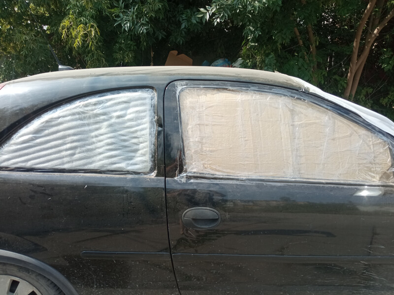 Стекло двери Opel Corsa хэтчбек 2001 г.  1.2 л бензин Павлоград
