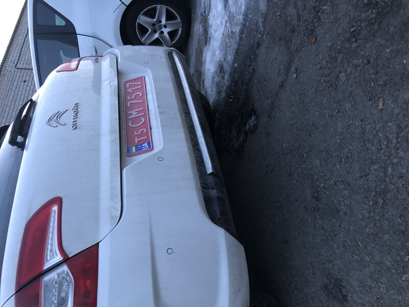 Молдинг бампера Citroen C4  2012 хэтчбек 1.6 Дизель Ровно