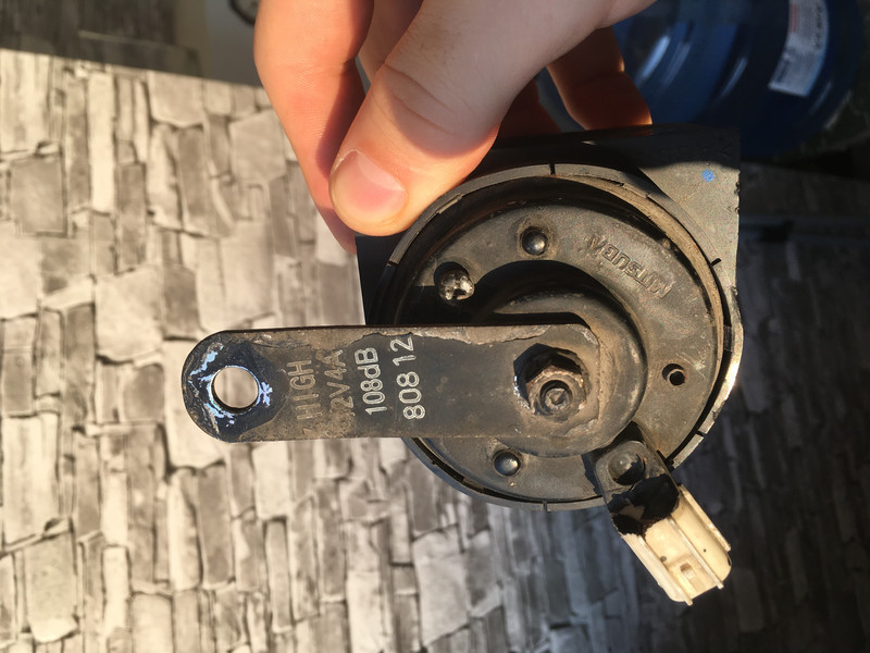 Гудок сигнала Honda Accord 8  2010 2.0 Бензин Чаплинка