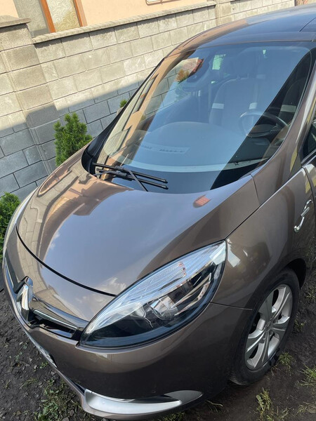 Капот Renault Grand Scenic 3 2012 г.