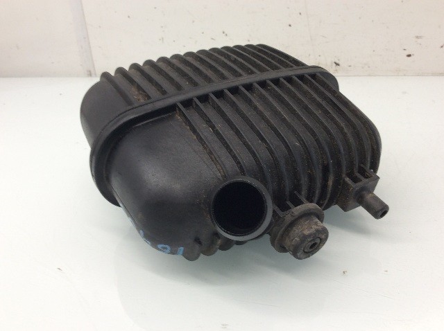 Интеркулер Audi A4 B8  2010 2.0 Бензин Киев