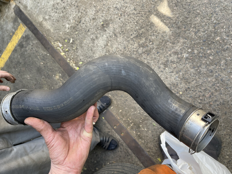 Патрубок турбины BMW X5 2015 г.  2.0 л дизель Киев