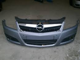 Решетка переднего бампера Opel Vectra C хэтчбек 2007 г.  1.8 л бензин Киев