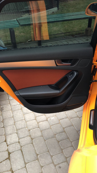 Накладка динамика Audi A4 B8  2009 универсал 2.0 Бензин Луцк