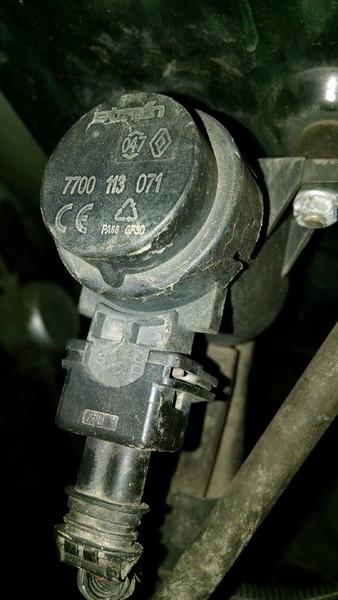 Клапан турбины Renault Trafic 2 2007 г.  1.9 л дизель Ровно