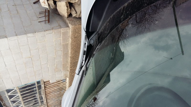 Вставки ветровой панели боковые Nissan Qashqai J10  2008 2.0 Бензин Желтые Воды