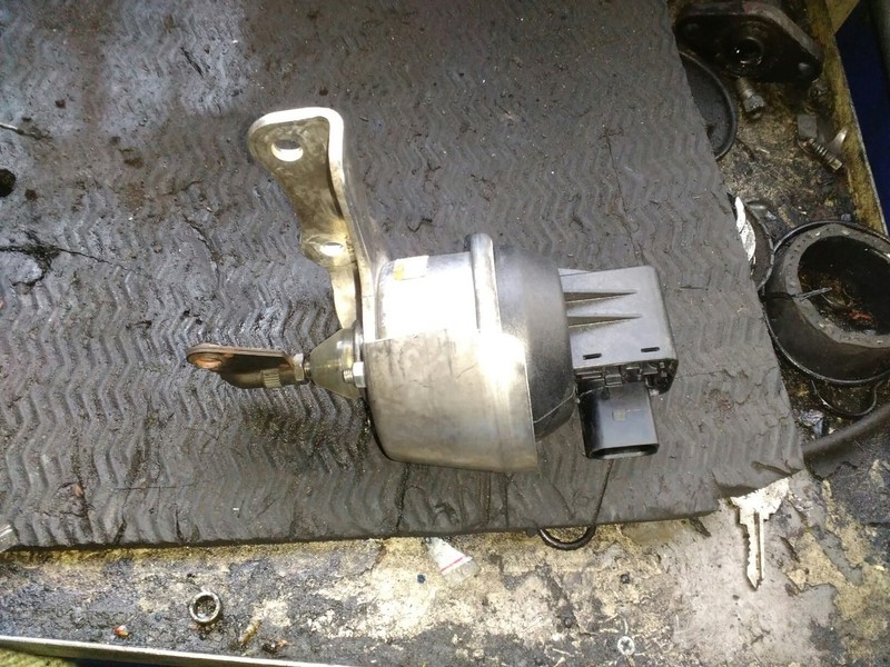 Датчик апарата турбонагнетателя Volkswagen Crafter  2011 2.5 Дизель Дніпро