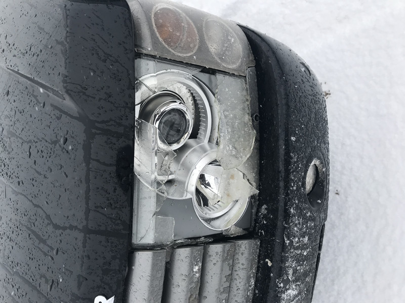 Стекло на левую переднюю фару Land Rover Range Rover  1999 4.6 Бензин Кременчуг
