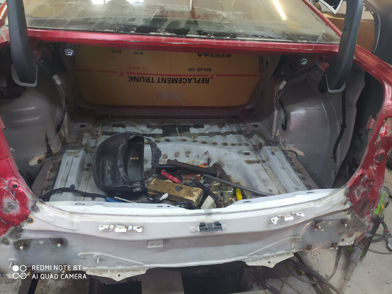 Лонжерони задні Volkswagen Passat B7  2012 2.5 Бензин Одеса