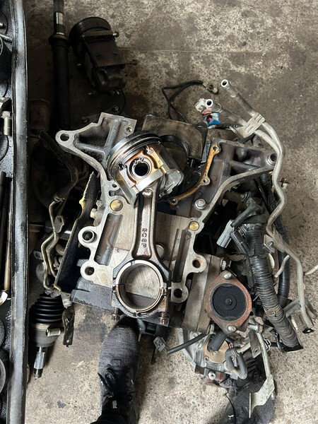 Шатун Mazda 5 2007 р.  Рожище