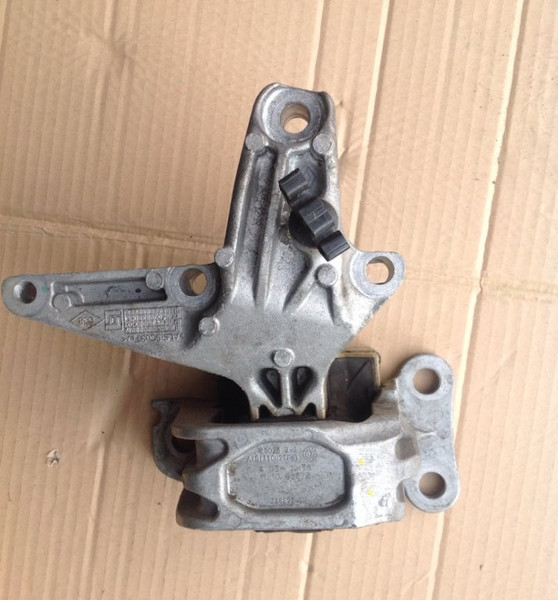 Опора двигателя правая 112108807R   Renault Megane, Renault Scenic