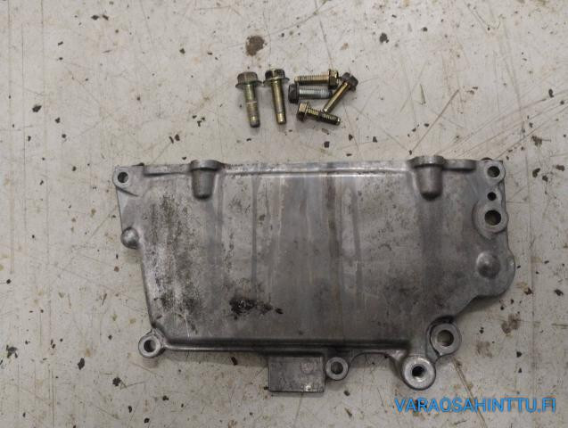 Задня кришка гбц 2 шт Nissan Kingcab  2003 2.5 Дизель Вараш