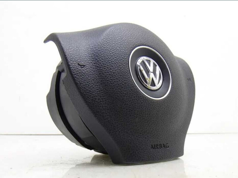 Подушка безопасности водителя 3C8880201T   Volkswagen Passat