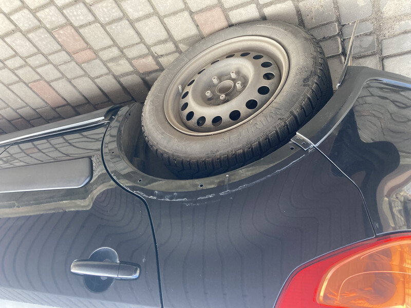 Задняя правая накладка крыла Suzuki SX4  2011 хэтчбек 1.6 Бензин Одесса