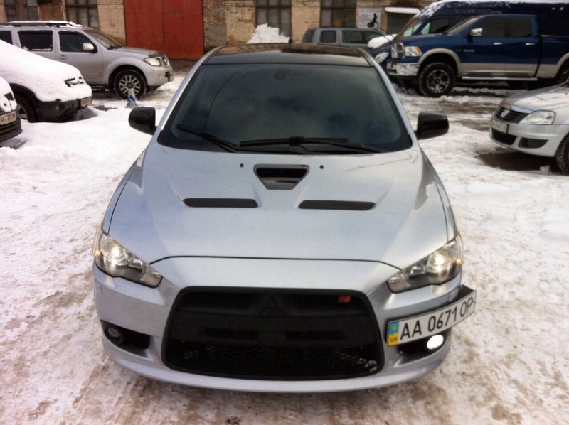 Капот на evo Mitsubishi Lancer X  2009 2.0 Бензин Киев