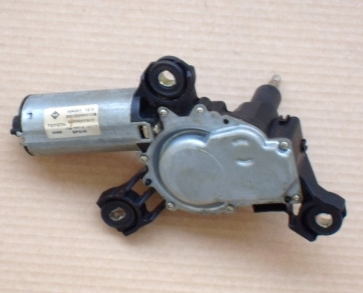 Мотор заднего дворника 85130-0W011   Toyota Corolla