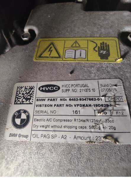 Компрессор кондиционера BMW i3  2015 хэтчбек 1.4 Электро 