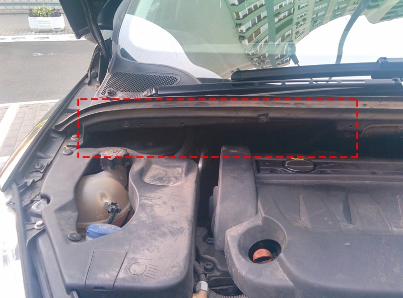 Правая шумоизоляция Peugeot 307 SW 2008 универсал 2.0 Бензин Киев