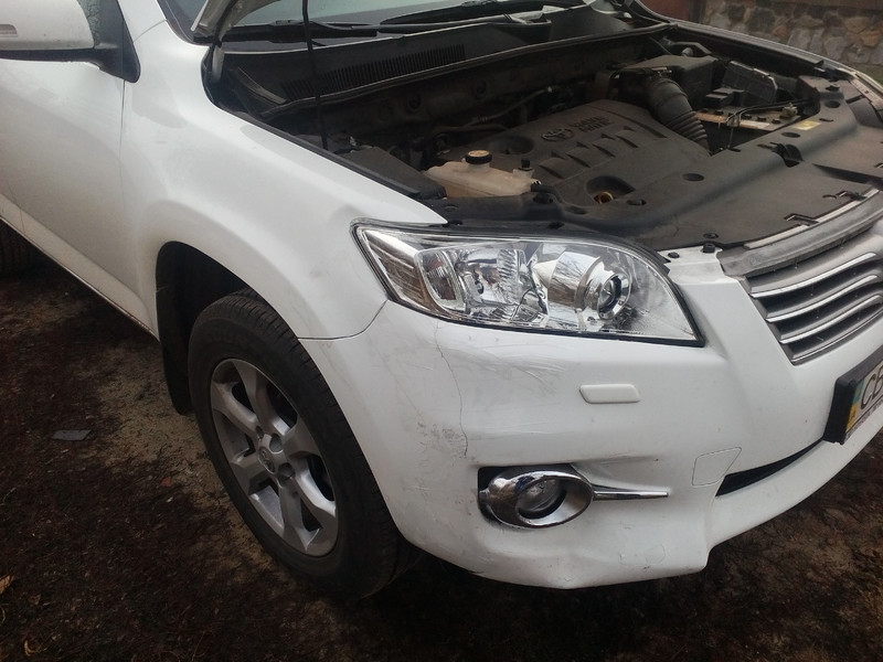 Фара передняя Toyota Rav 4 2011 г.  1.8 л бензин Чернигов