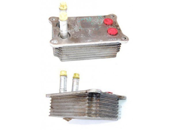 Охолоджувач оливи 1 143 708   Ford Transit