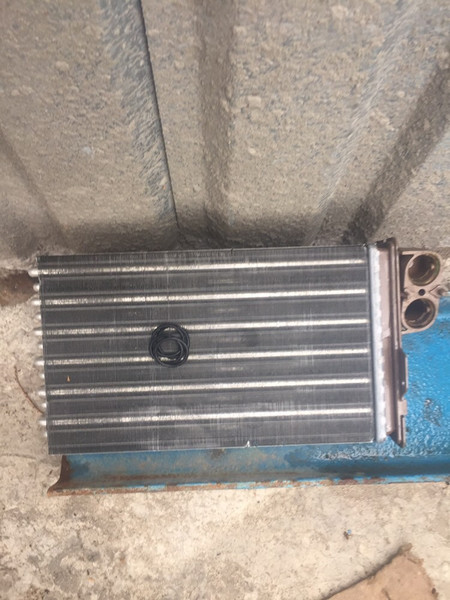 Радиатор печки Opel Vivaro  2013 2.0 Дизель Львов