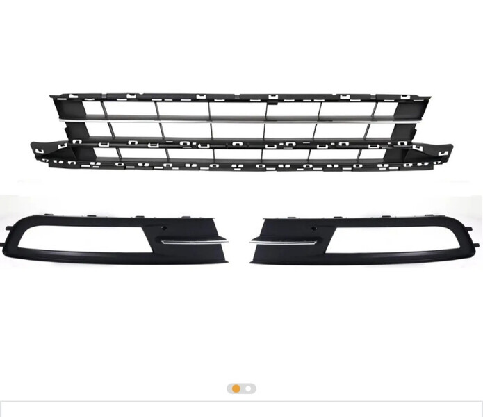 Решітка бампера Volkswagen Passat B8  2016 2.0 Дизель Дунаївці